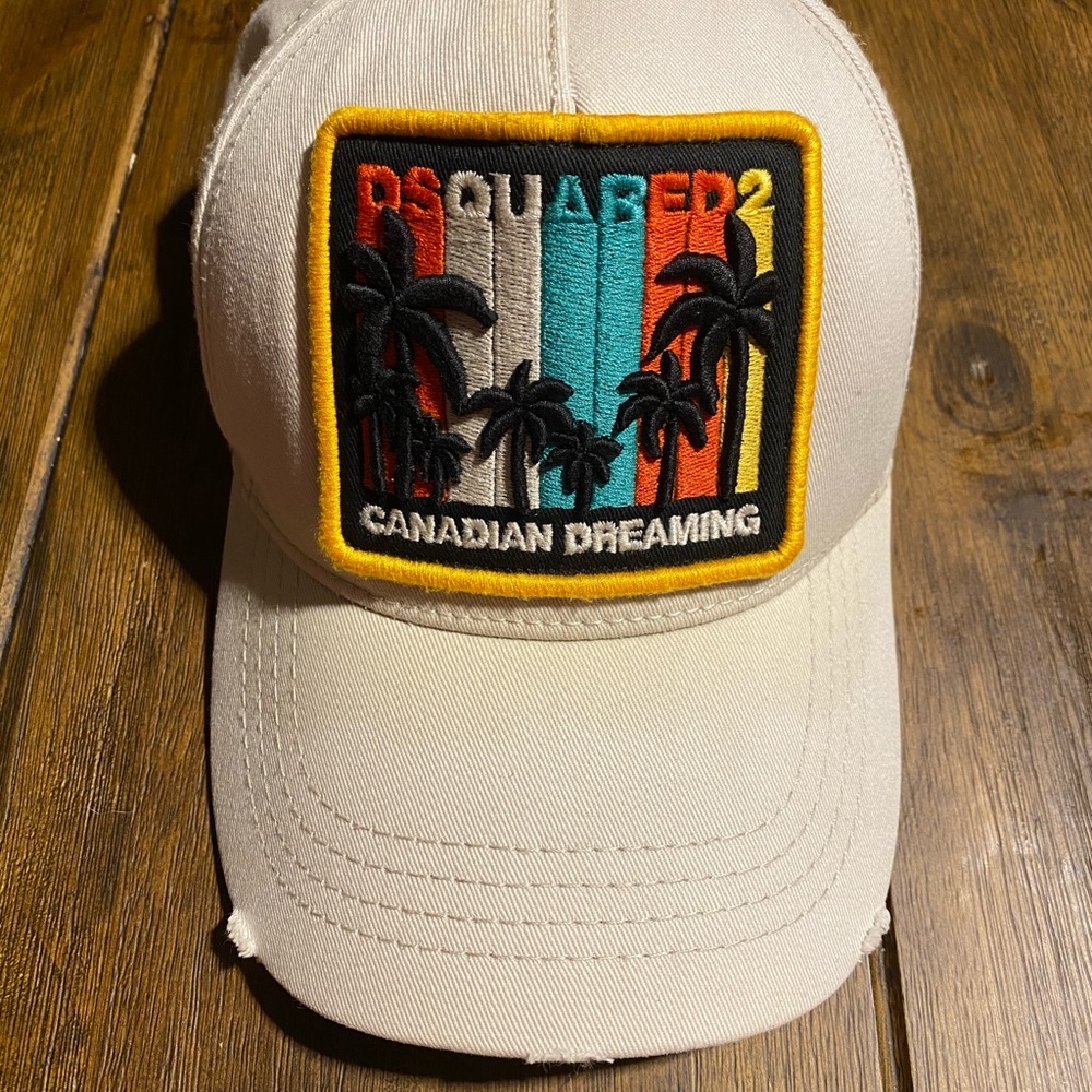 Dsquared cap